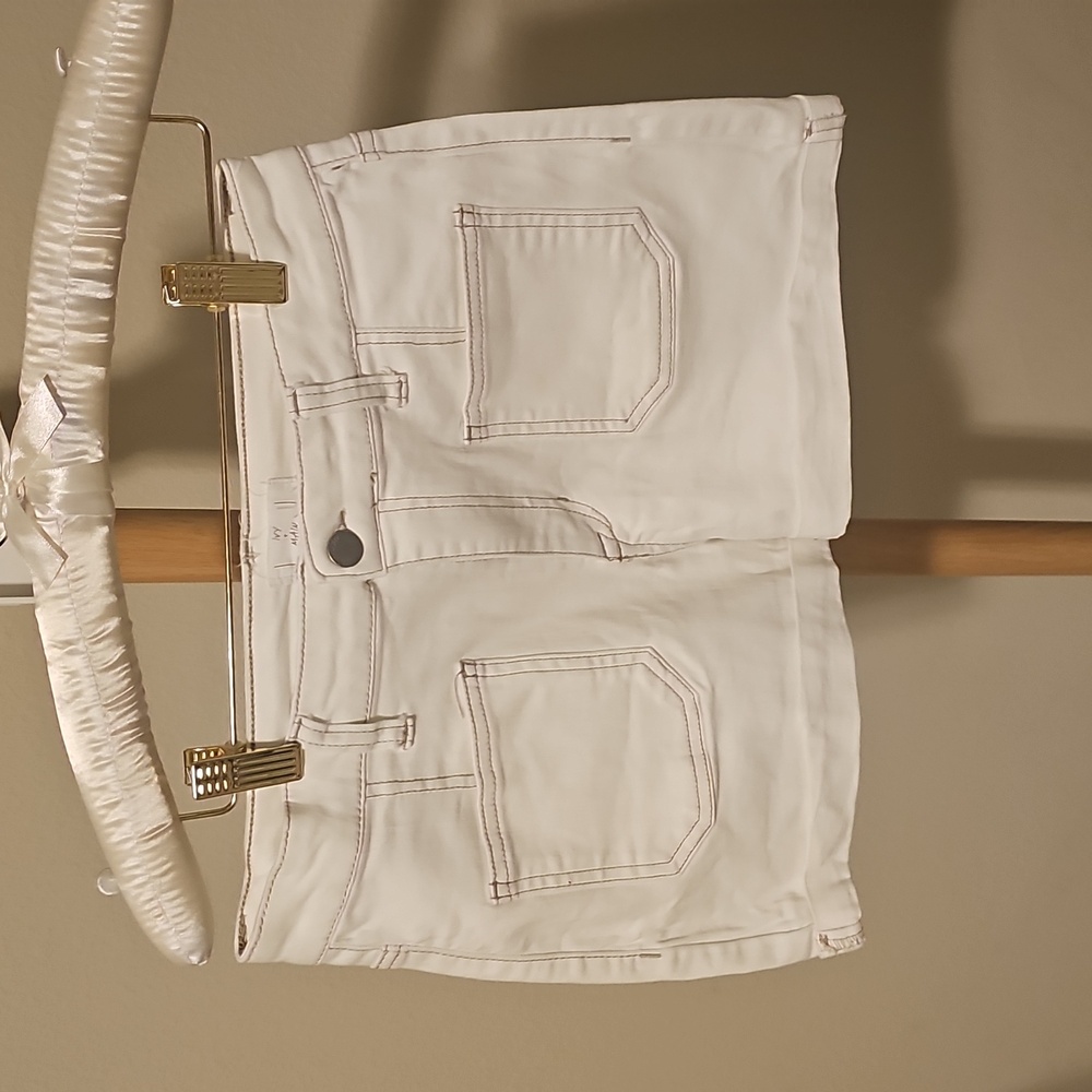 Juniors's White Ivy & Main Denim Shorts BUY ONE GET ONE FREE